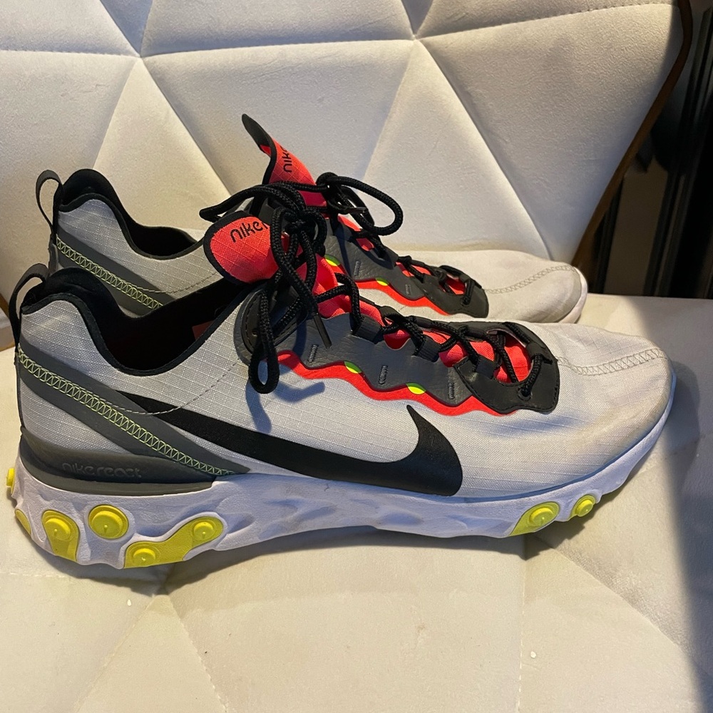 Nike React Element 55 SE Platinum
